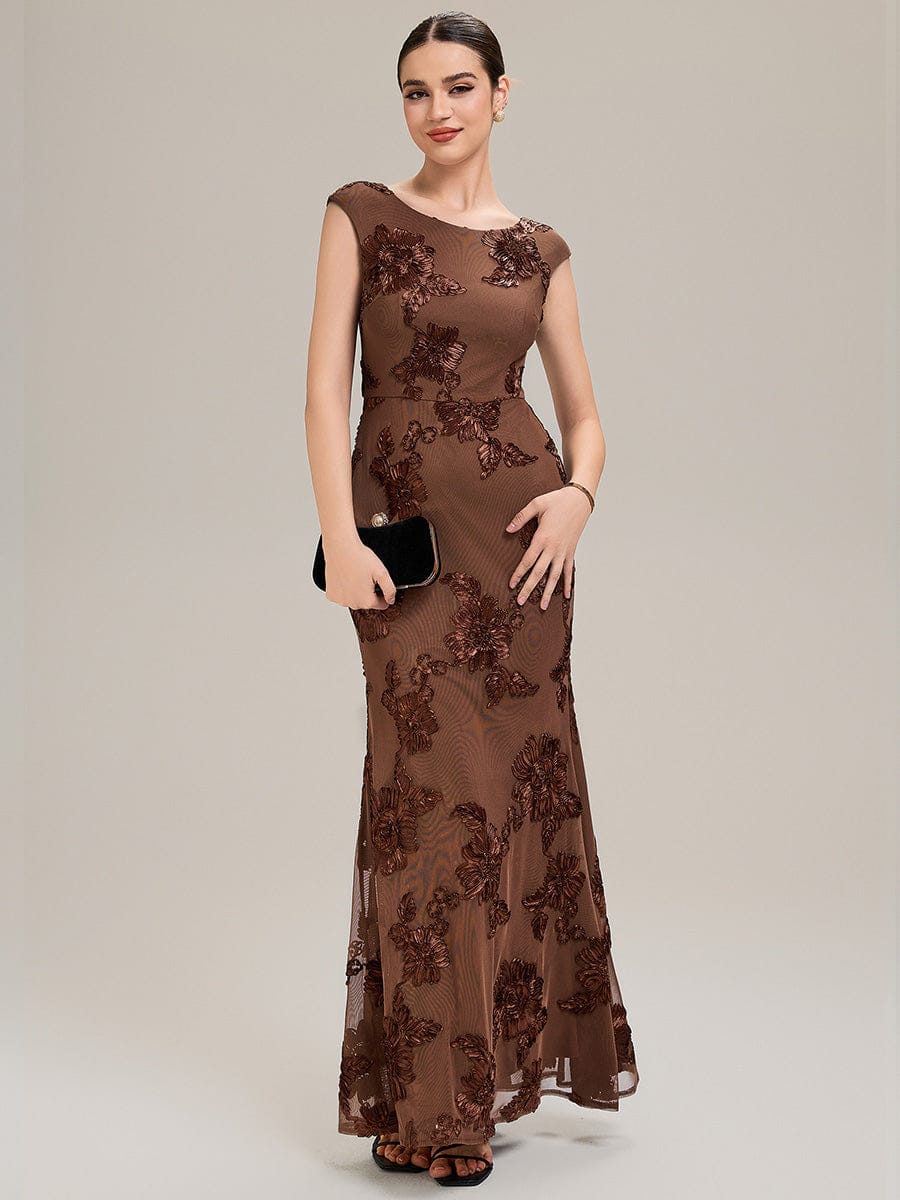 Preorder — Jacquard Mermaid Evening Dress A sophisticated bodycon mermaid gown crafted in luxurious jacquard fabric, designed to highlight your curves with an elegant, sculpted silhouette — perfect for formal occasions. This dress is not currently in stock but is available to order.